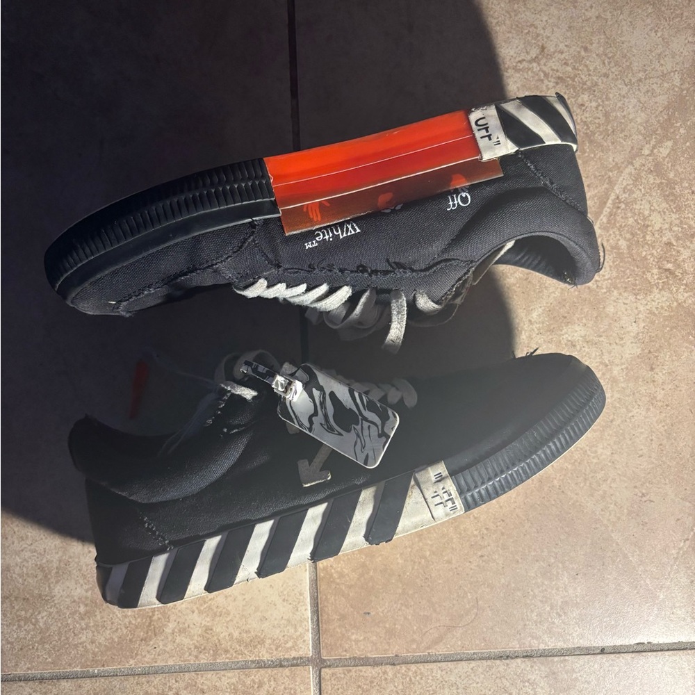 Off-White Black and White Sneakers with Modern Design